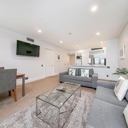 Luxurious & Spacious Living With Breathtaking Views Auckland Bagian luar foto