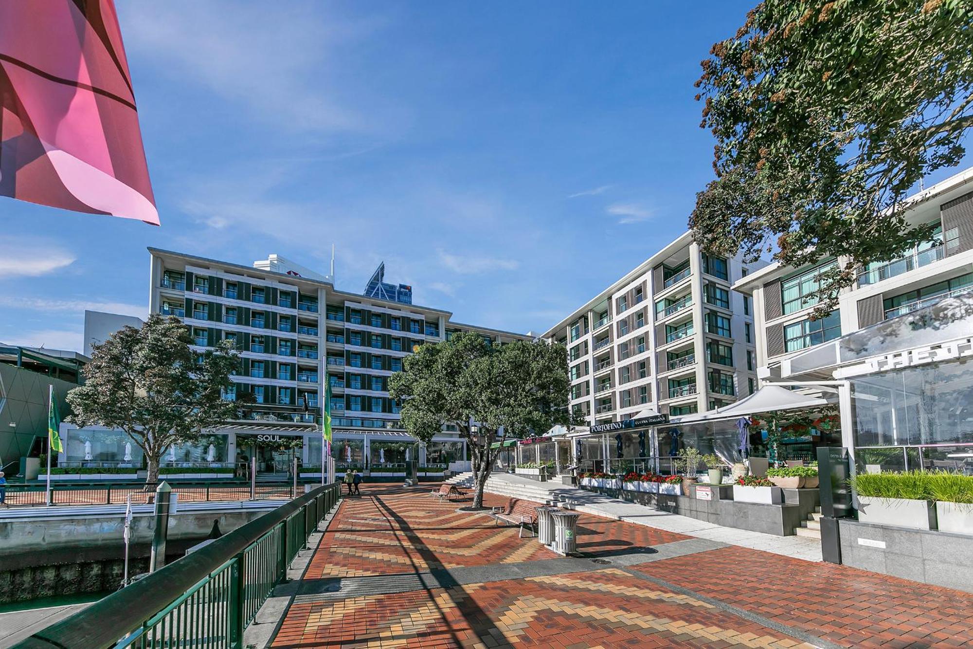 Luxurious & Spacious Living With Breathtaking Views Auckland Bagian luar foto