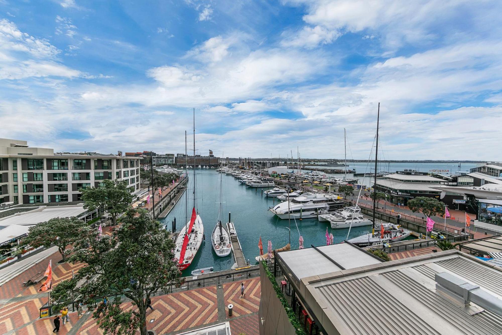 Luxurious & Spacious Living With Breathtaking Views Auckland Bagian luar foto