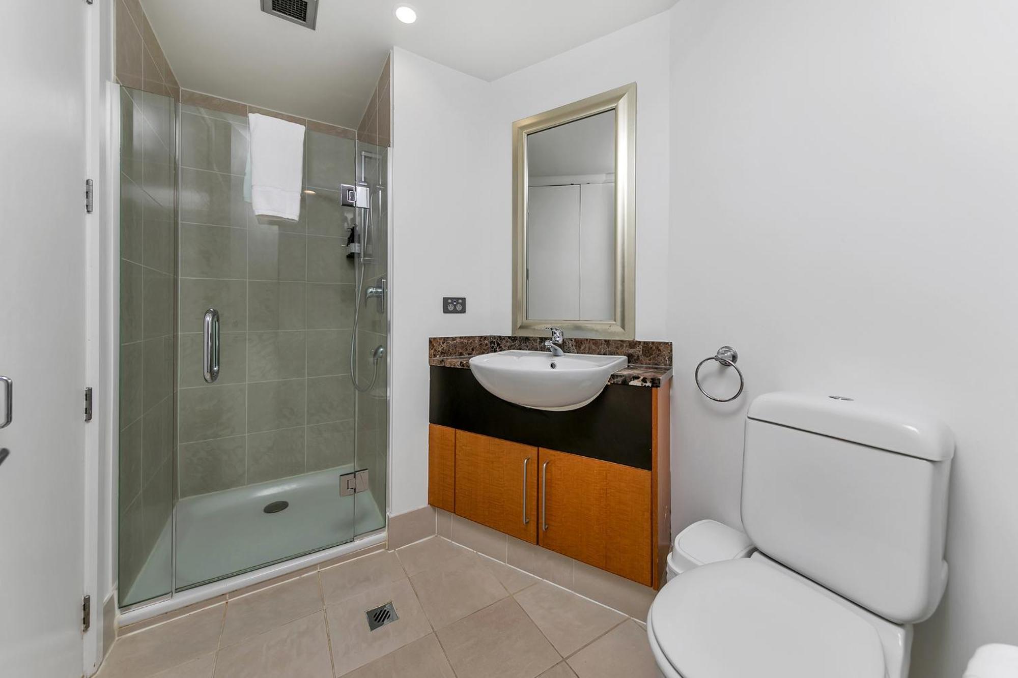Luxurious & Spacious Living With Breathtaking Views Auckland Bagian luar foto