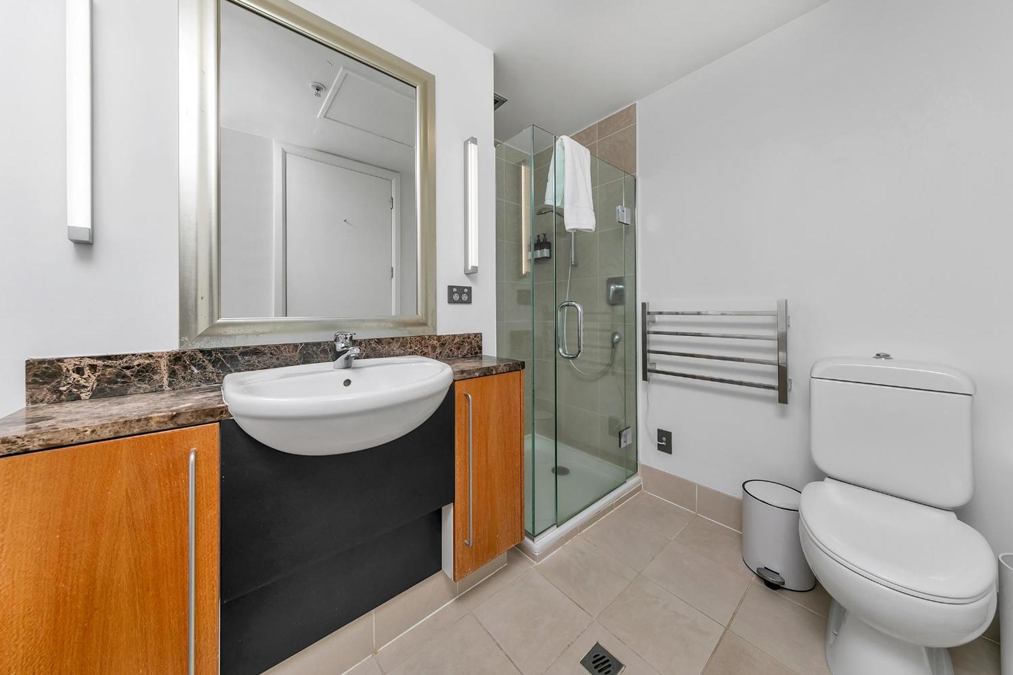Luxurious & Spacious Living With Breathtaking Views Auckland Bagian luar foto