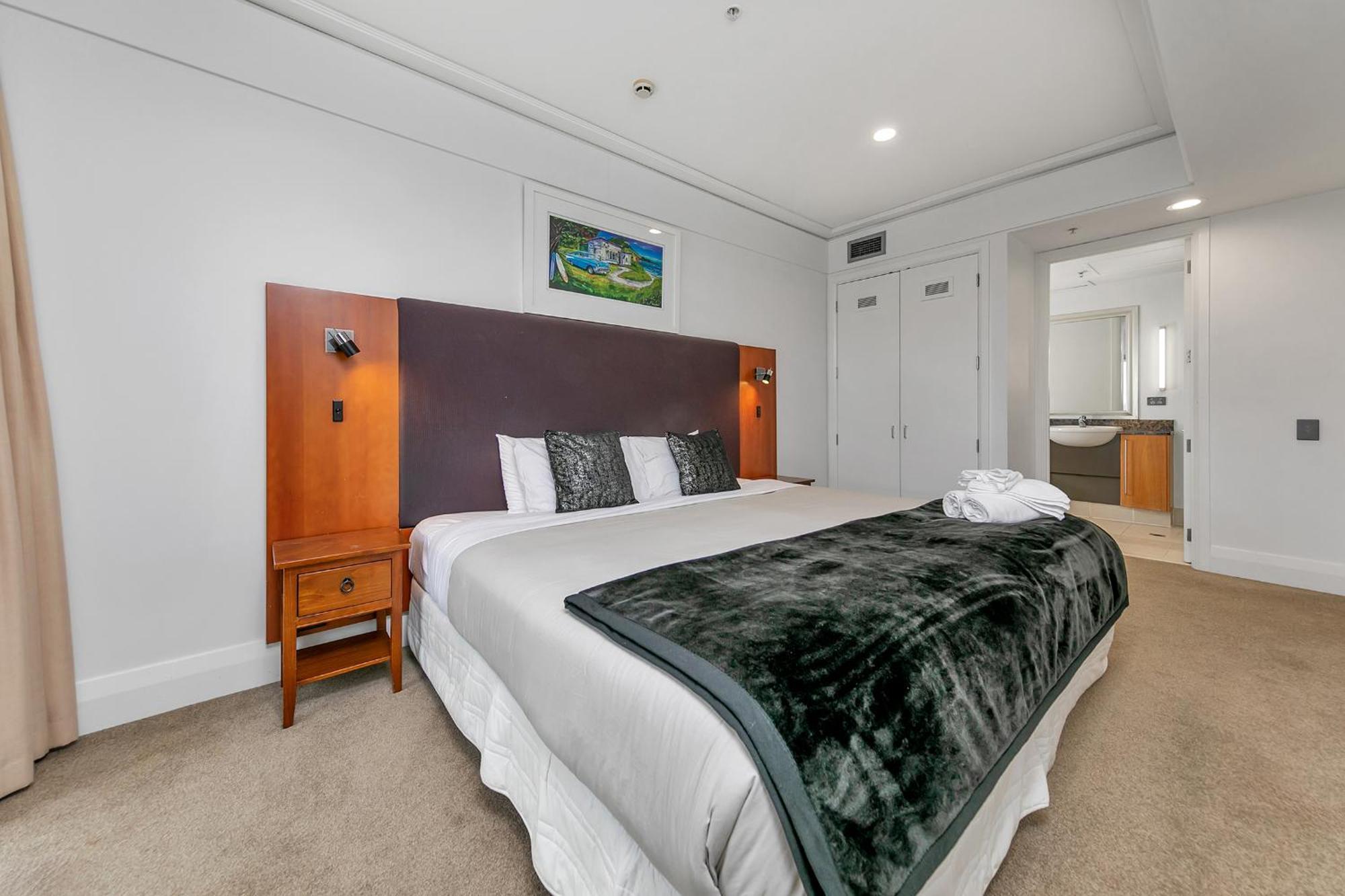 Luxurious & Spacious Living With Breathtaking Views Auckland Bagian luar foto