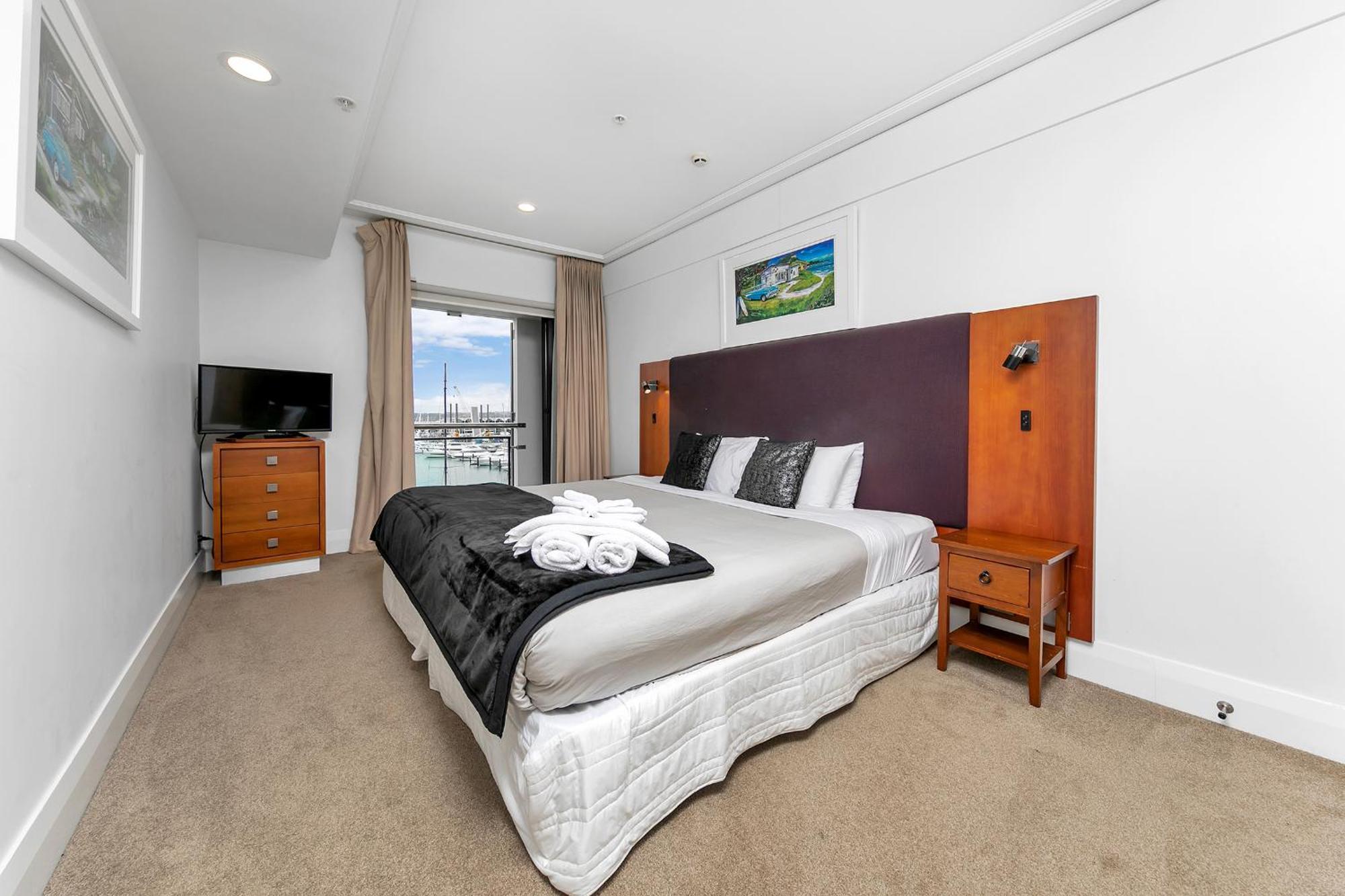 Luxurious & Spacious Living With Breathtaking Views Auckland Bagian luar foto